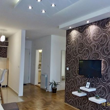 Apartment Frida Belgrado Esterno foto