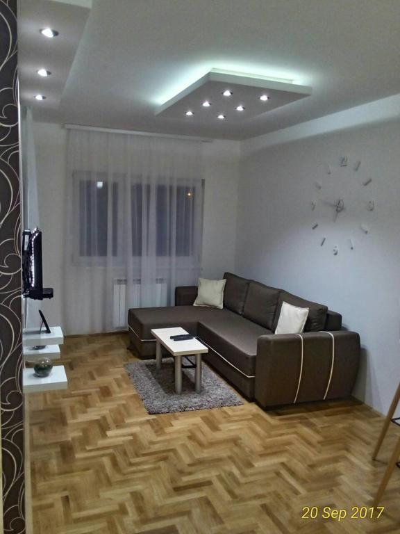Apartment Frida Belgrado Esterno foto