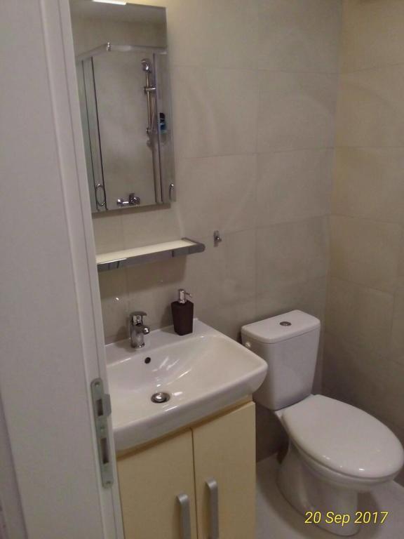 Apartment Frida Belgrado Esterno foto