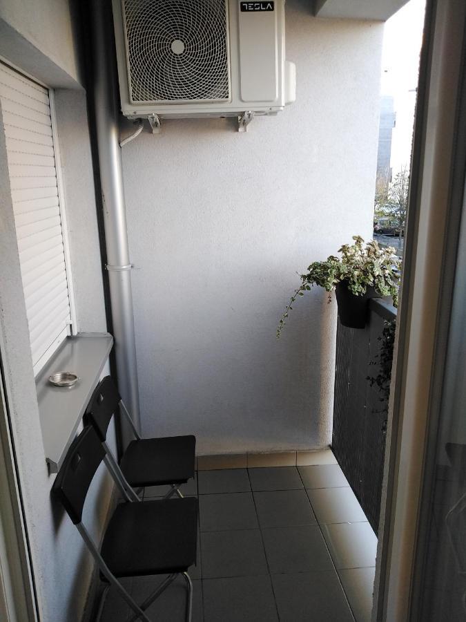 Apartment Frida Belgrado Esterno foto